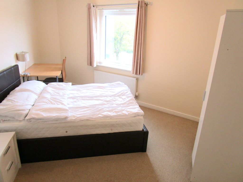 Property photo 3 of 6