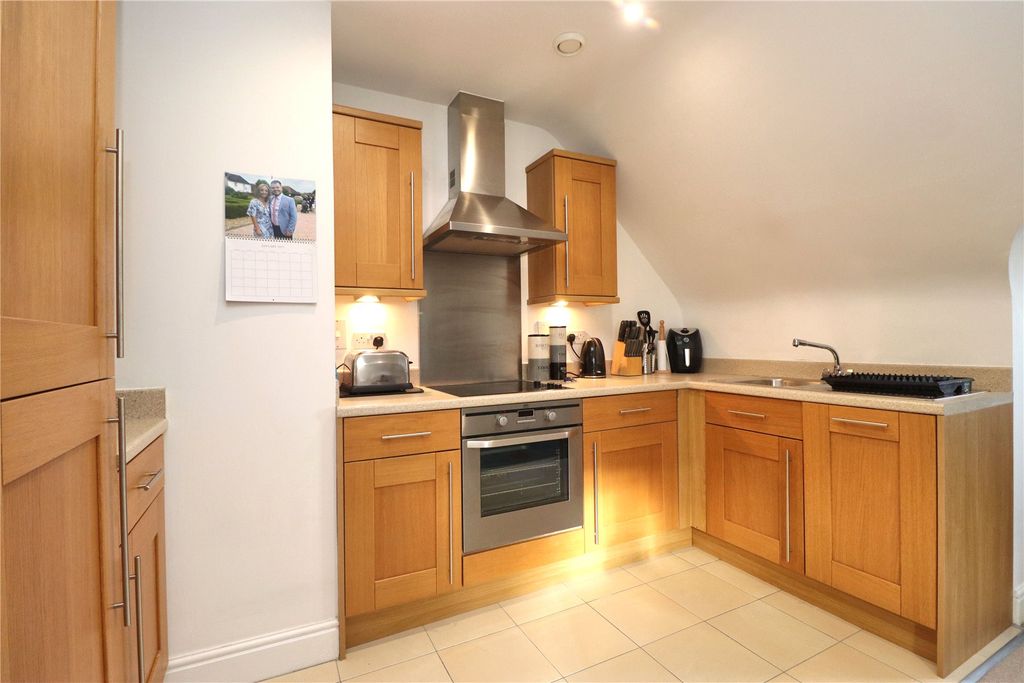 Property photo 2 of 11 Picture No. 20