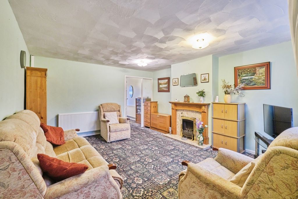 Property photo 3 of 20 Pbox-Img.Jpg