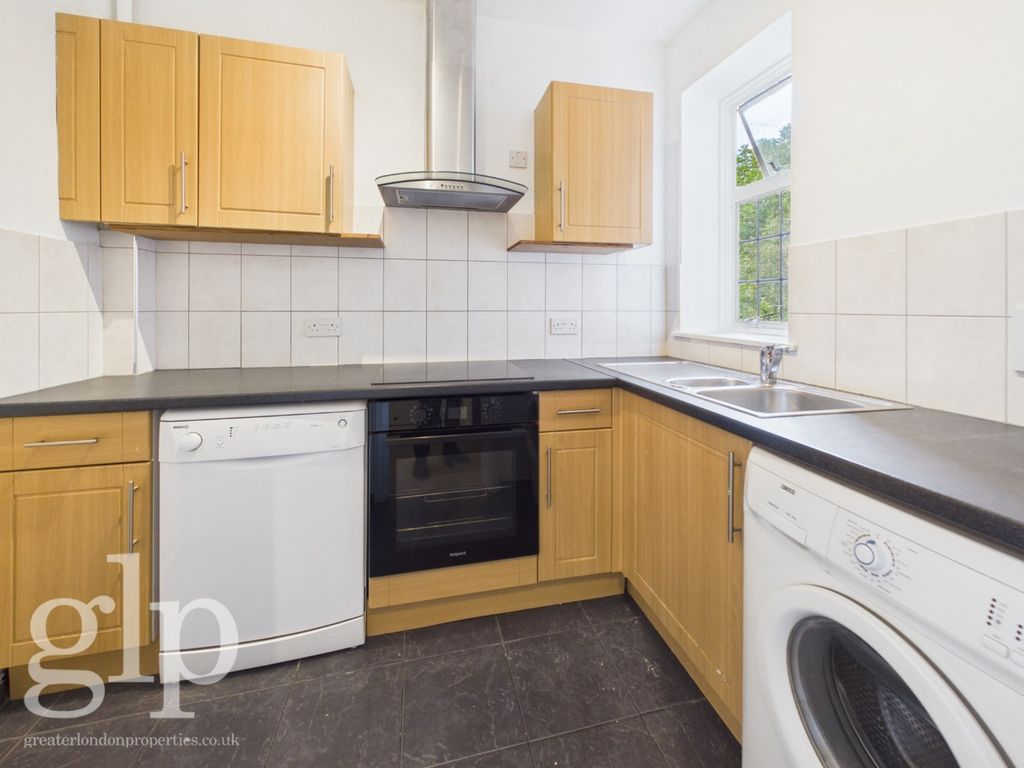 Property photo 2 of 19 5195174