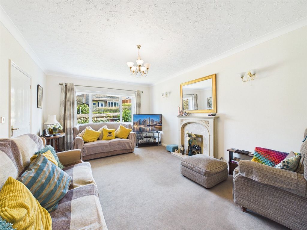 Property photo 2 of 19 Living Room