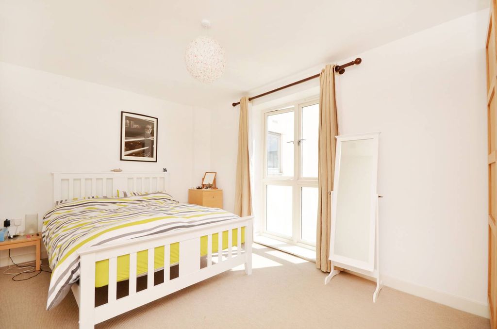 Property photo 3 of 7