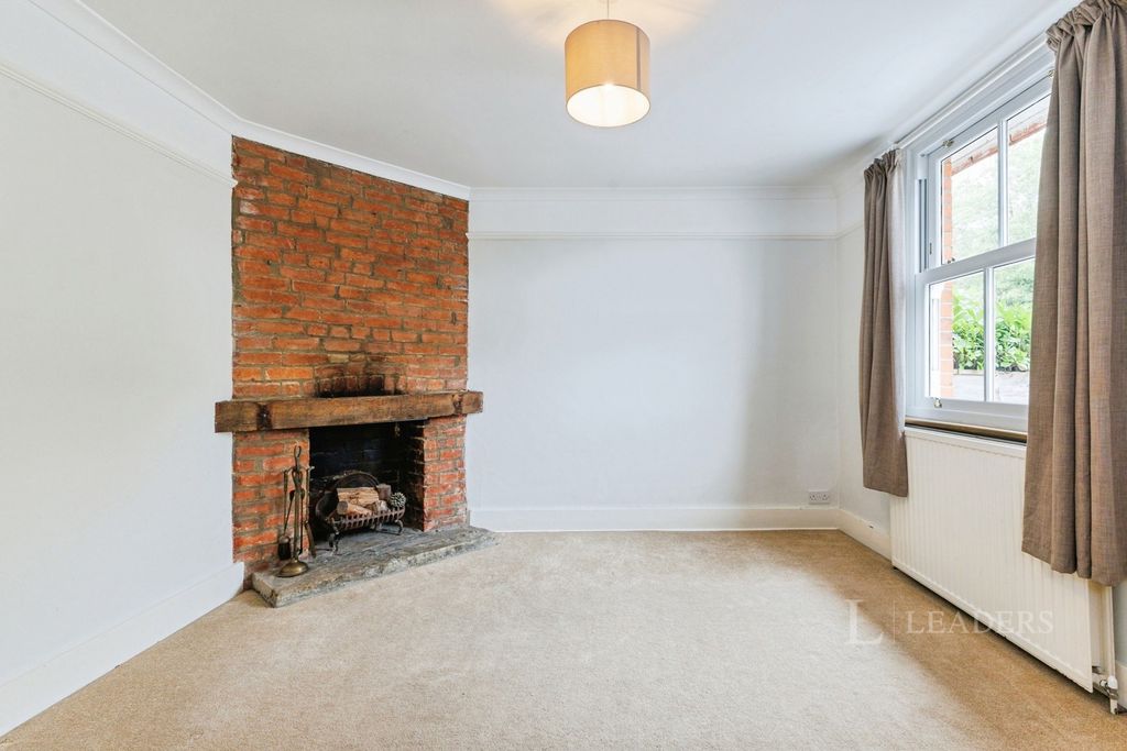 Property photo 2 of 26 Pbox-Img.Jpg