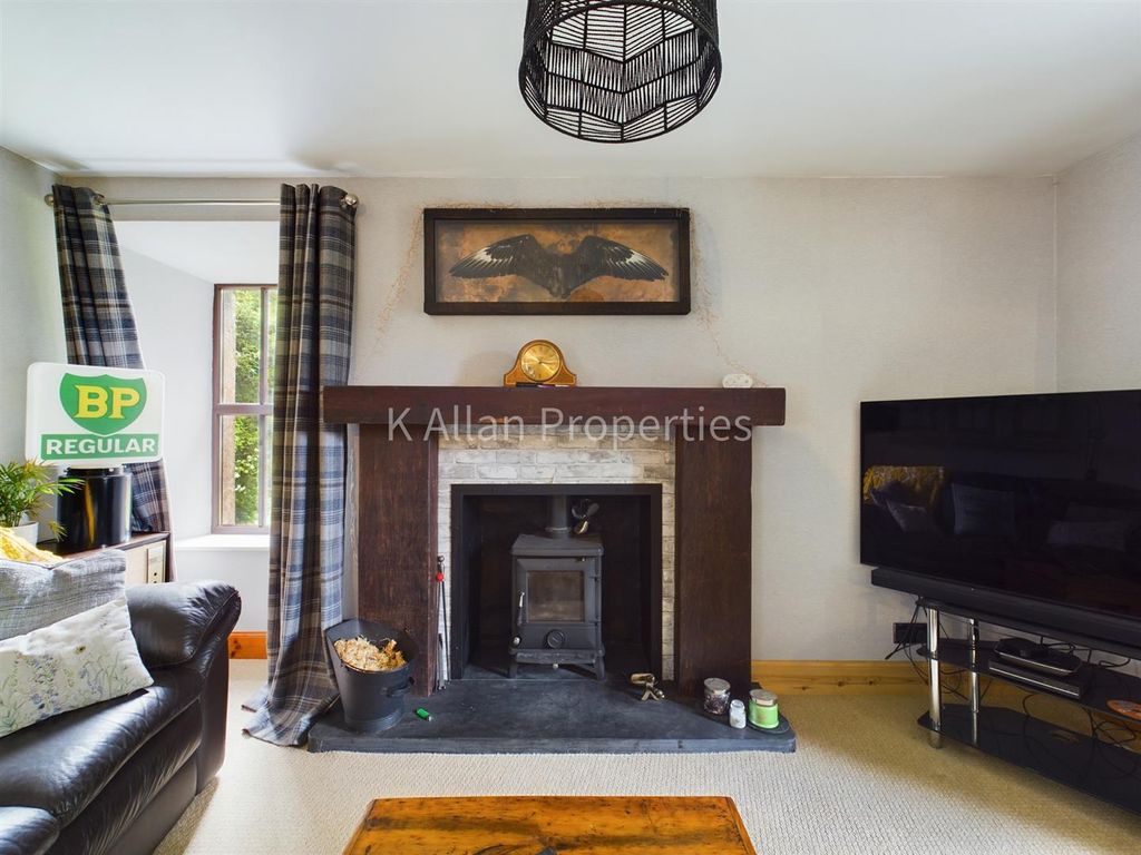 Property photo 2 of 47