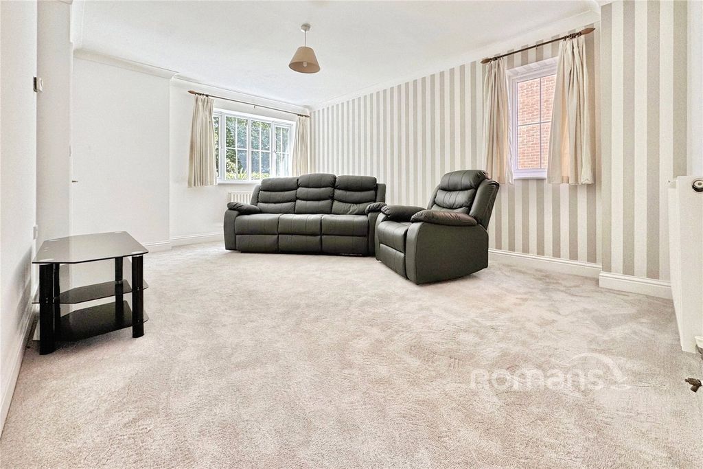 Property photo 3 of 15 Living Room