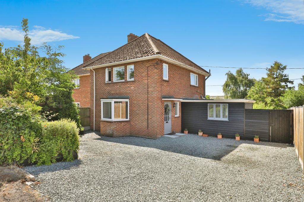 Property photo 1 of 24