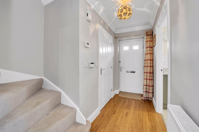 Property photo 2 of 15 Entrance Hall