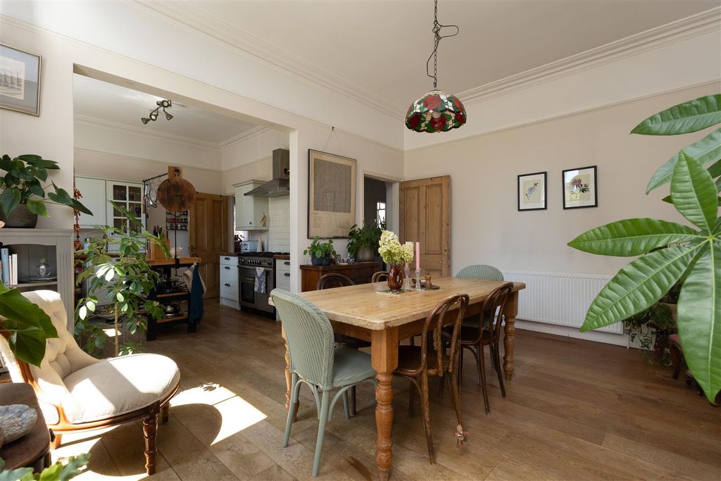 Property photo 3 of 32 Open Plan Kitchen/Dining