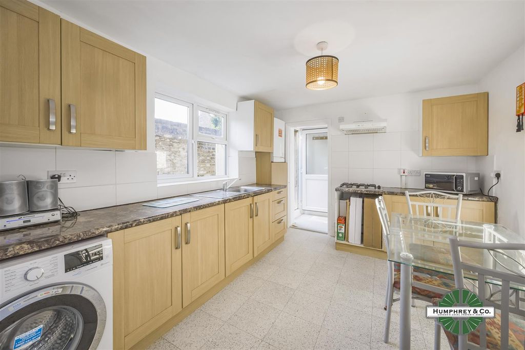 Property photo 1 of 13 41   Leonard Rd -012.Jpg