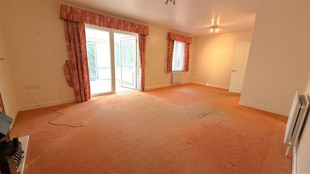 Property photo 3 of 17 Img_5885.Jpg