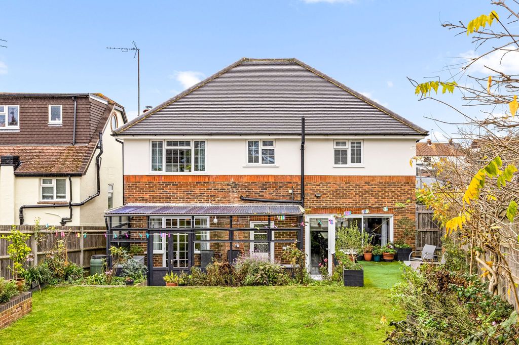 Property photo 2 of 41