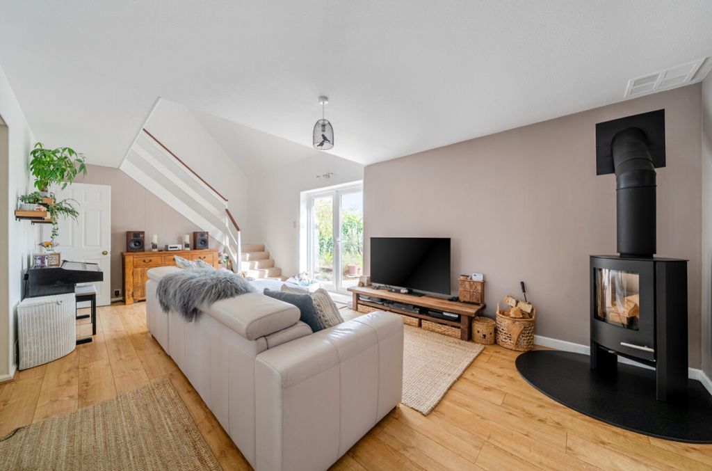 Property photo 2 of 24 1509331-8-1A010E1B7d7A5