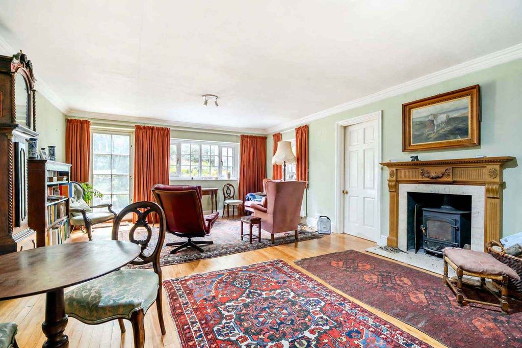 Property photo 3 of 14