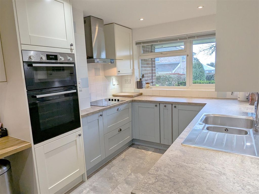 Property photo 3 of 24 Kitch 1.Jpg