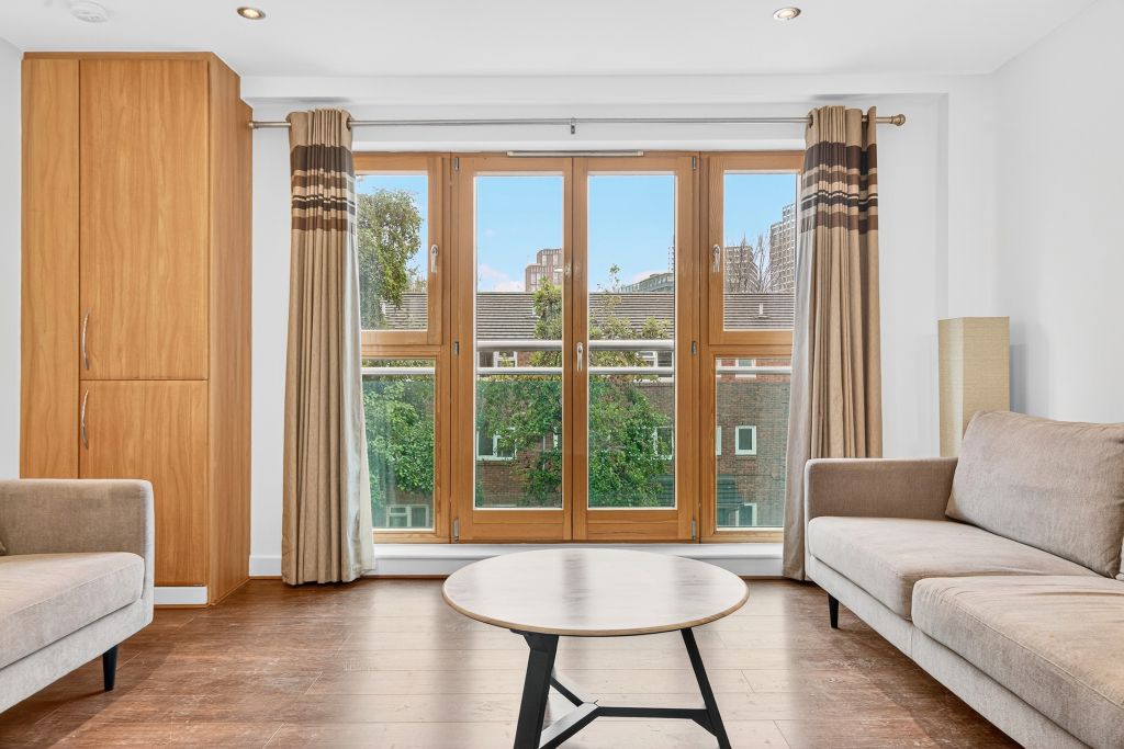 Property photo 3 of 17 Dsc08276