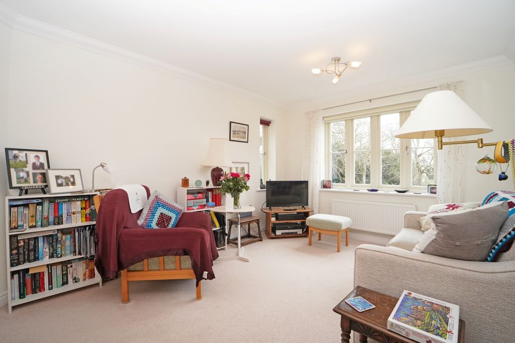 Property photo 2 of 11