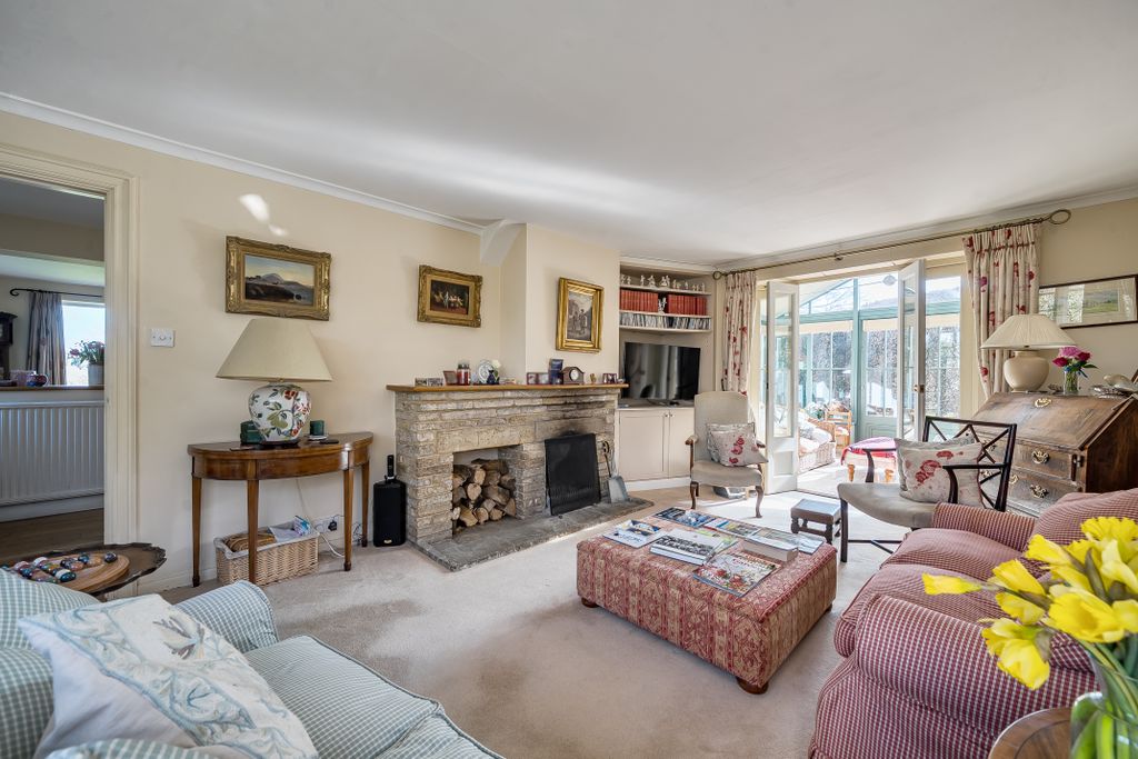 Property photo 3 of 24