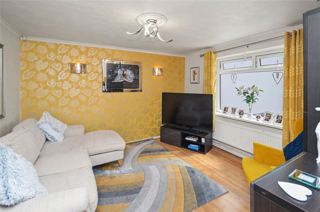 Property photo 3 of 11 Picture 3