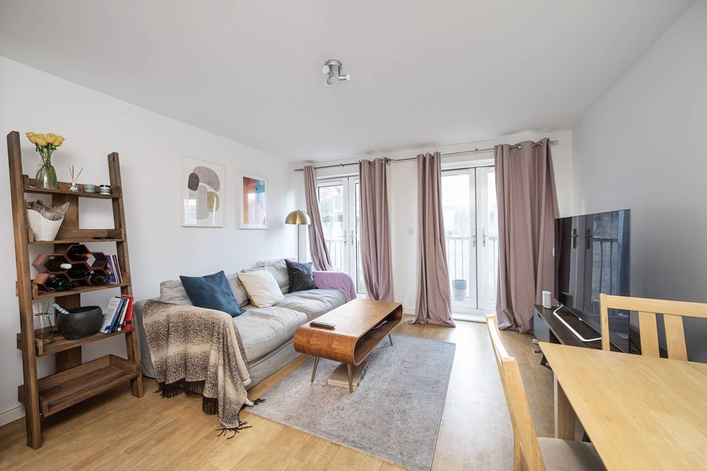 Property photo 1 of 6