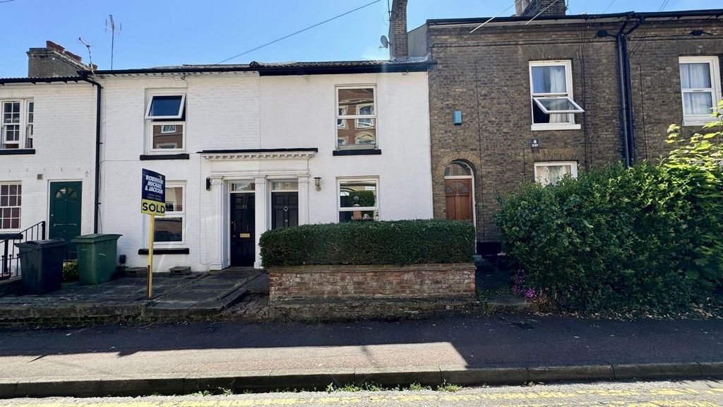 Property photo 1 of 12 Front