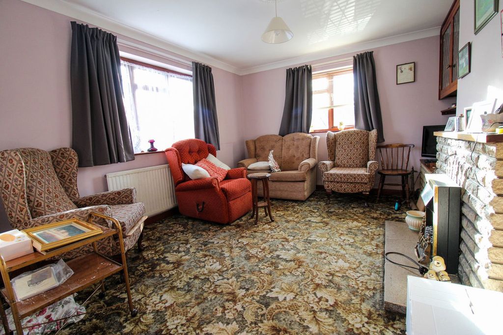Additional image 9 of 3 bed bungalow for saleCade Lane, Upton, Gainsborough DN21