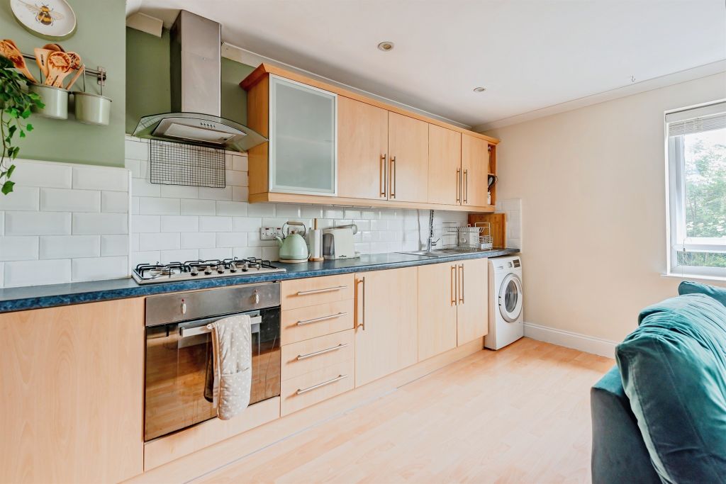 Property photo 3 of 15