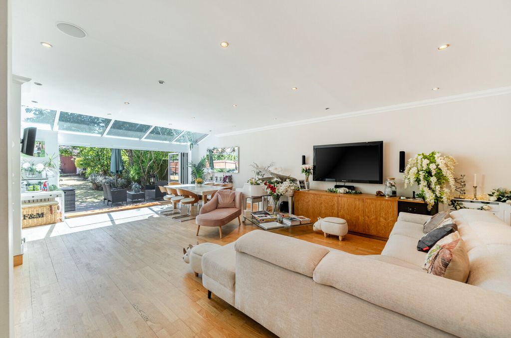 Property photo 3 of 21 1488058-14-6A4E71...