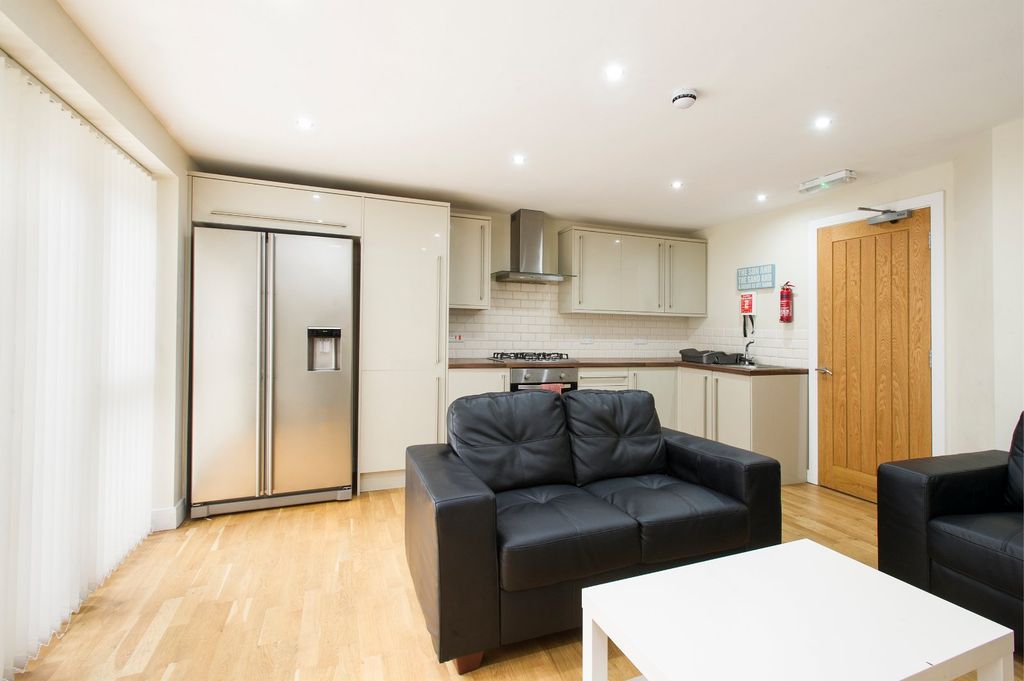 Property photo 3 of 20 Picture No. 17