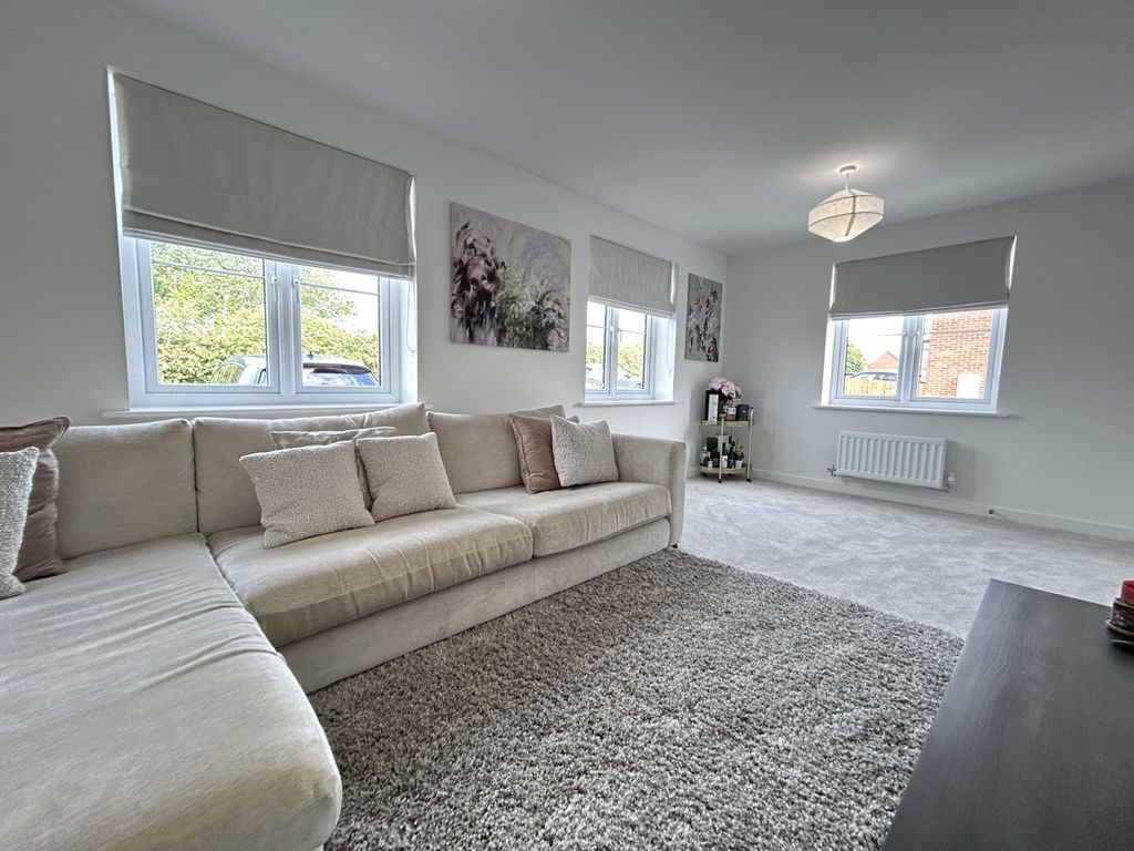 Property photo 2 of 16 Img_0963