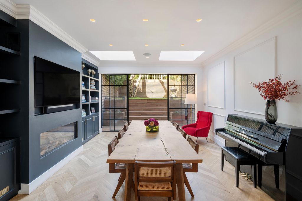 Property photo 3 of 21 Image