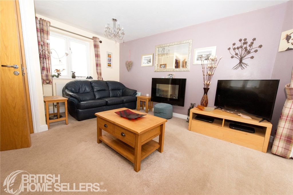 Property photo 3 of 26 Picture No. 15