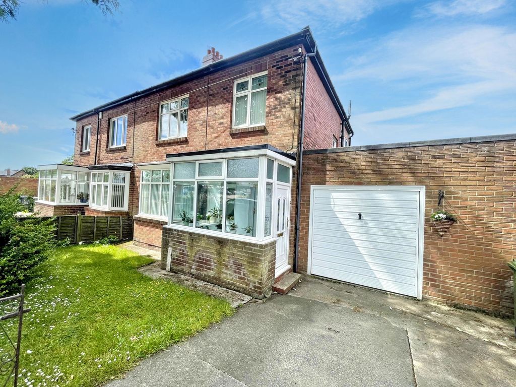 Property photo 1 of 4