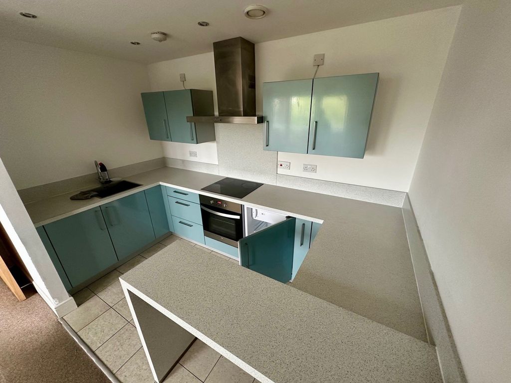 Property photo 2 of 9 Kitchen