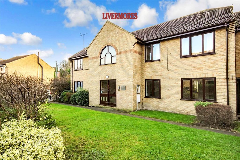 Property photo 1 of 7 2 Cutty Sarkdp.Jpg