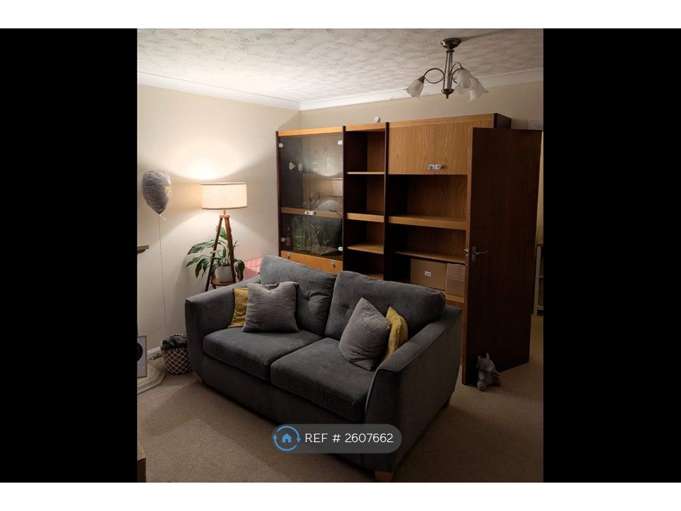 Property photo 3 of 14