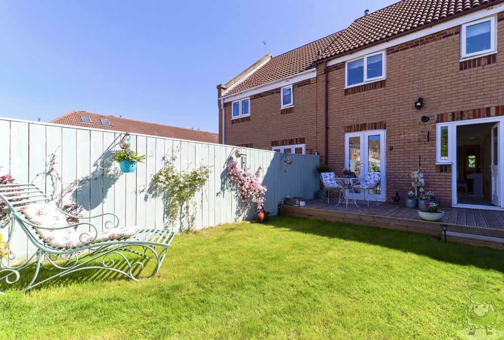 Property photo 2 of 18