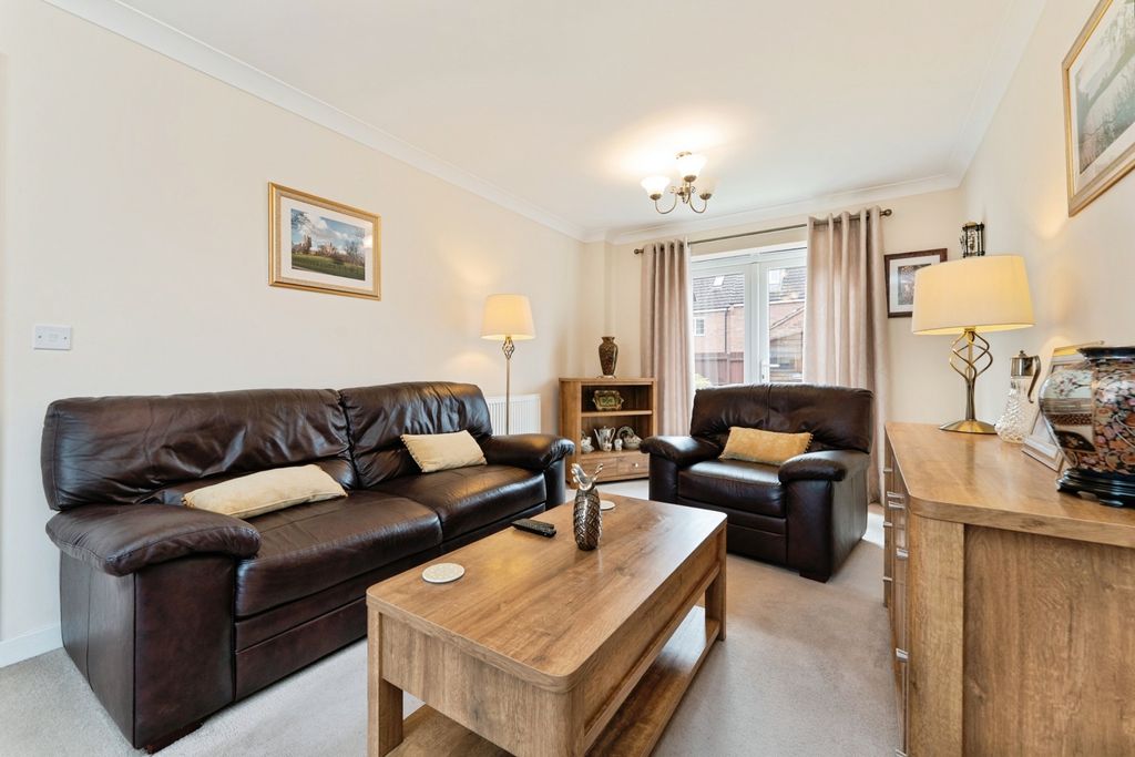 Property photo 3 of 20 Photo