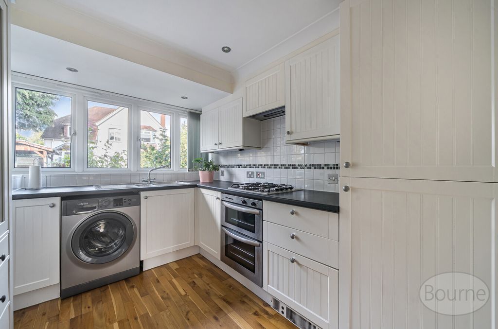 Property photo 3 of 13 d4F1d286-4Bd9-4Ba...