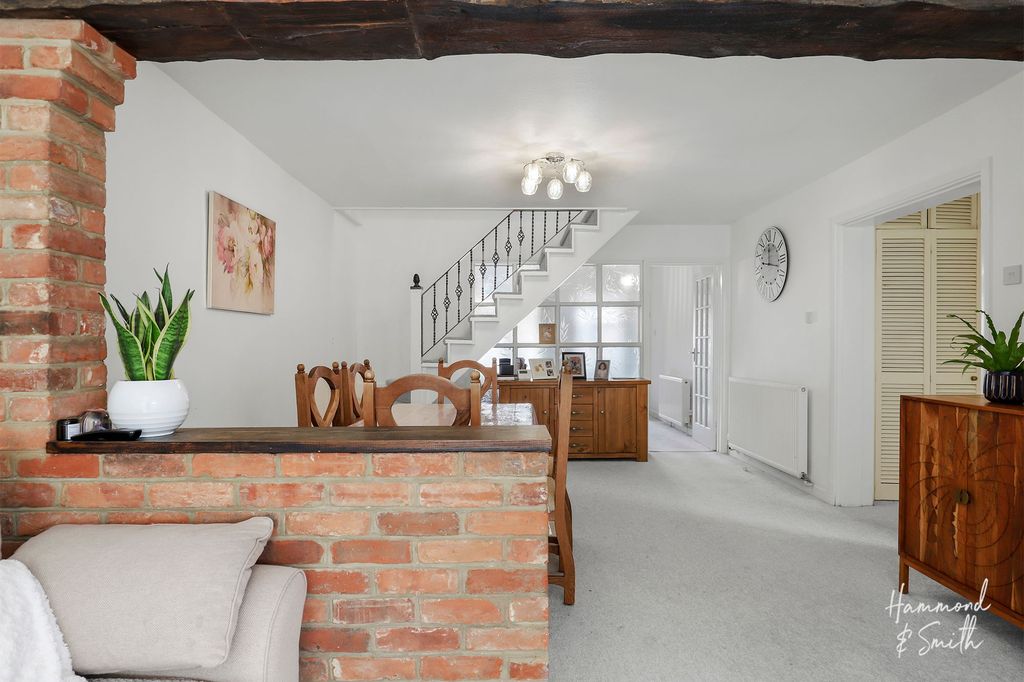 Property photo 3 of 24