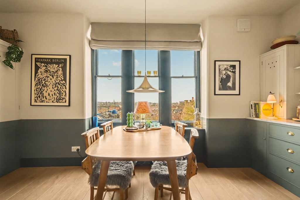 Property photo 2 of 27 4990653