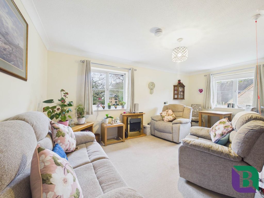 Property photo 3 of 11