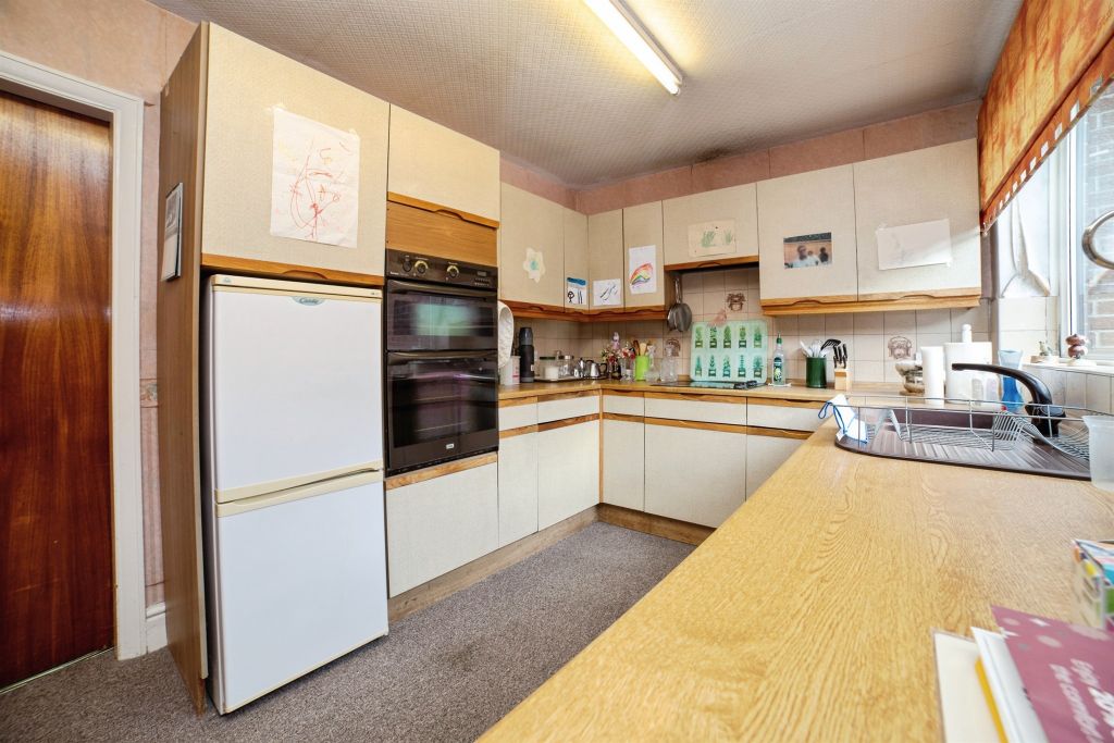 Property photo 3 of 21