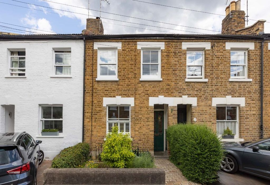 Property photo 1 of 9