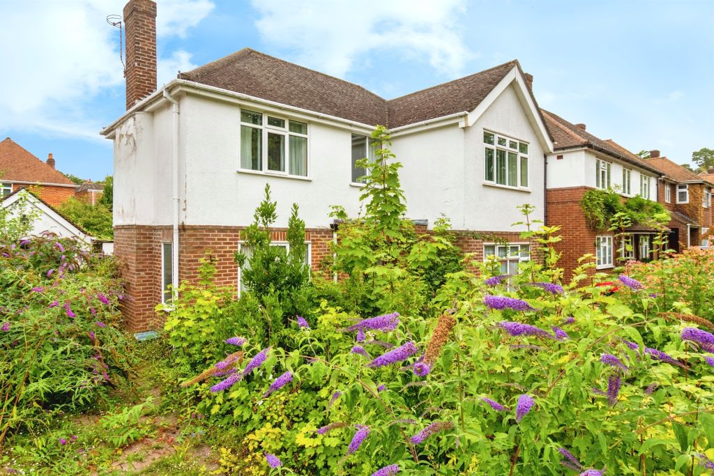 Property photo 1 of 17