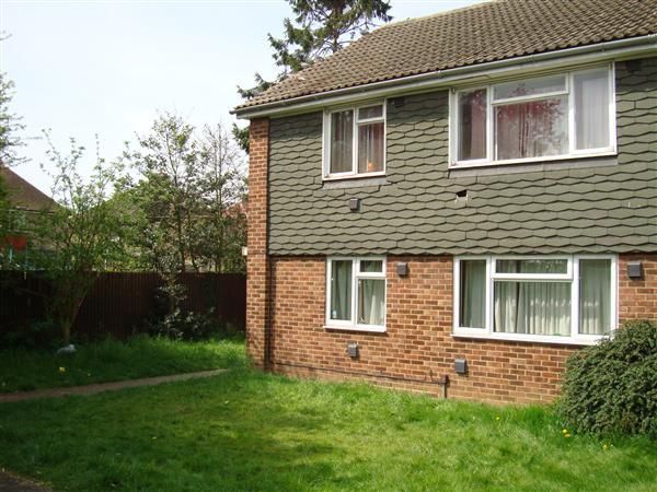 Property photo 1 of 7 Well Presented  Ground Floor 2 Bedroom Maisonette