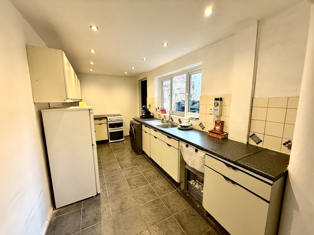 Property photo 3 of 7 Img_0767