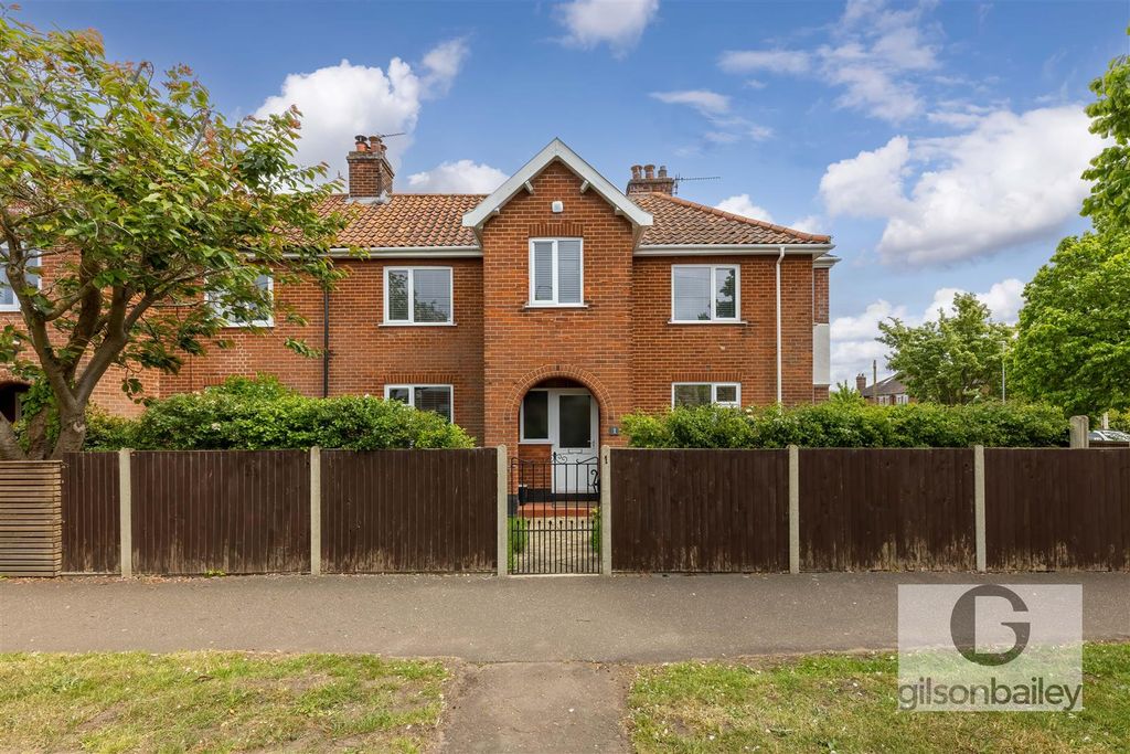 Property photo 1 of 37 Gb-36.Jpg