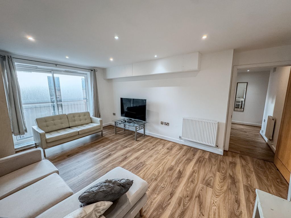 Property photo 2 of 16 Gallery