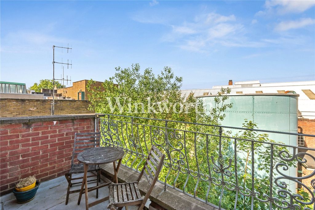 Property photo 3 of 11 Picture No. 09