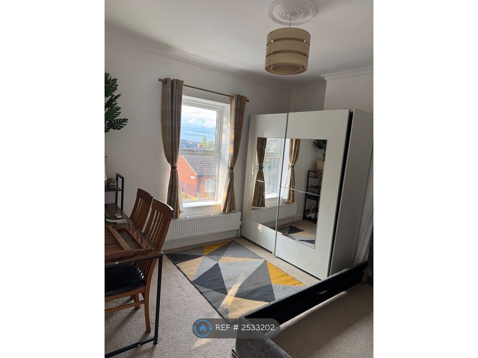 Property photo 1 of 4